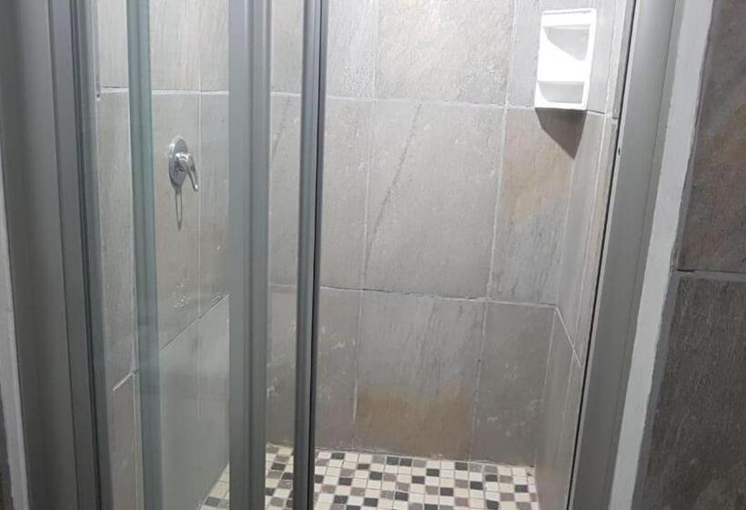 住宿加早餐  Nkwasi Lodge