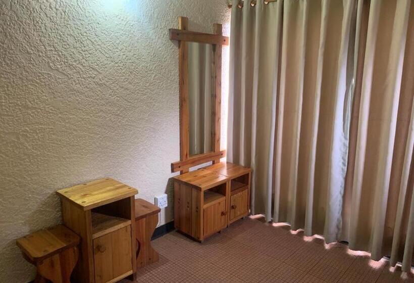 住宿加早餐  Nkwasi Lodge