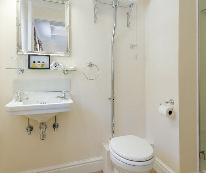 مبيت وإفطار Sunny Cove Manor