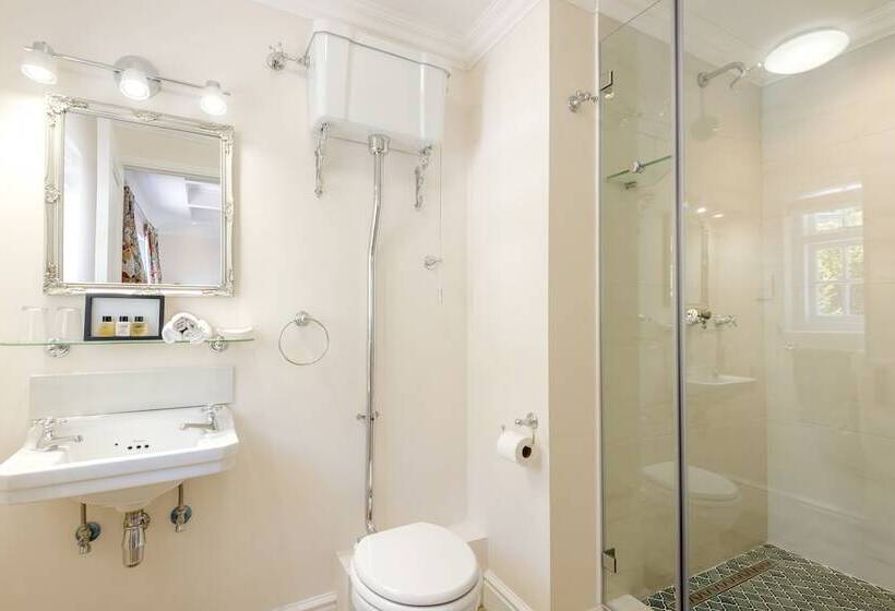 مبيت وإفطار Sunny Cove Manor