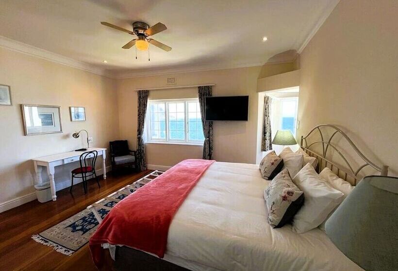 مبيت وإفطار Sunny Cove Manor