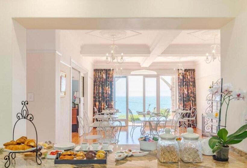 مبيت وإفطار Sunny Cove Manor