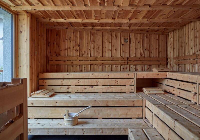 25hours Hotel The Royal Bavarian