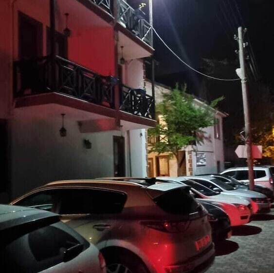 호텔 Abant Dort Mevsi̇m Konaği Hostel