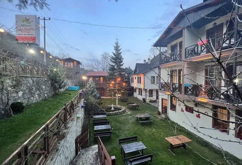 호텔 Abant Dort Mevsi̇m Konaği Hostel