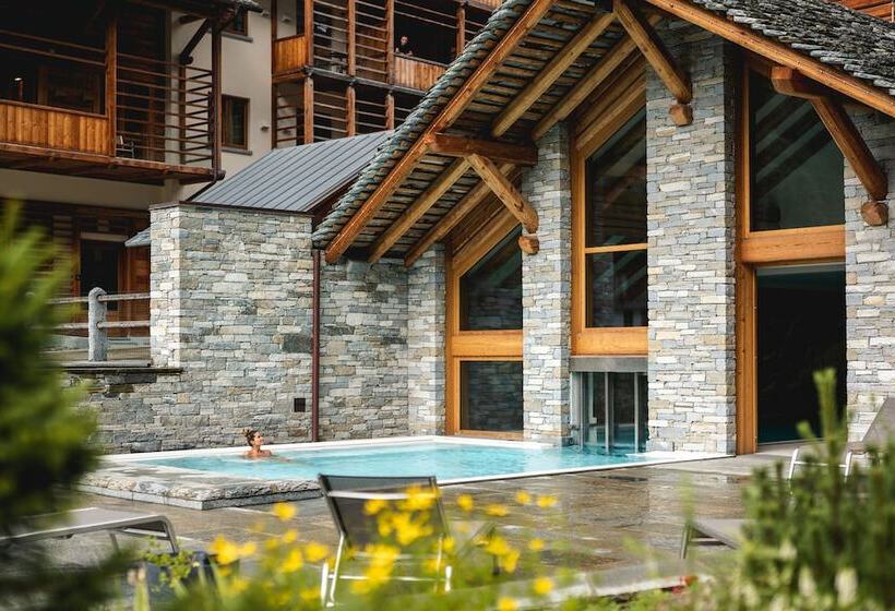 בית מלון כפרי Alagna Mountain Resort & Spa