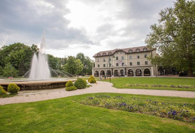 فندق Austria & Bosna