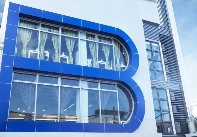 هتل Bed And Bath Serviced Suites