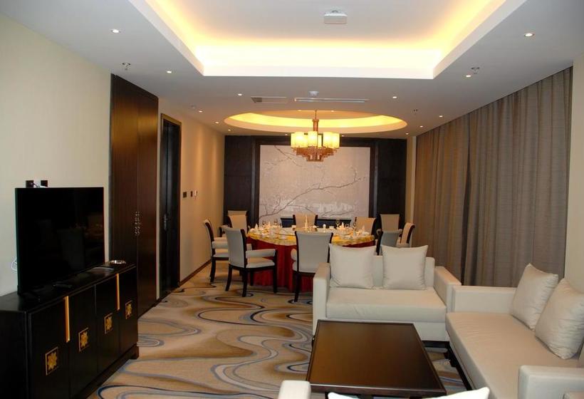 فندق Yantai Dexin International