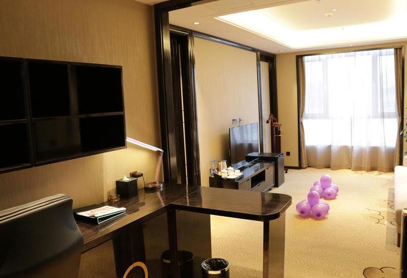 فندق Yantai Dexin International