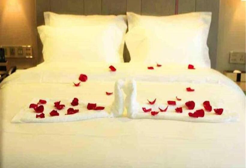 فندق Foshan Lavande Kuiqi Road Subway Station