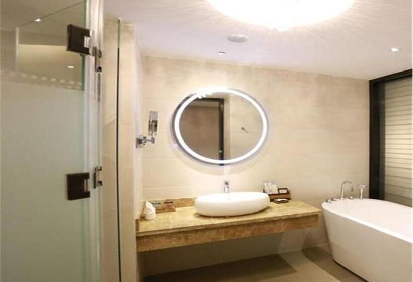 فندق Foshan Lavande Kuiqi Road Subway Station