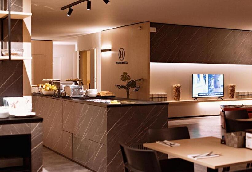 בית מלון כפרי Franciacorta