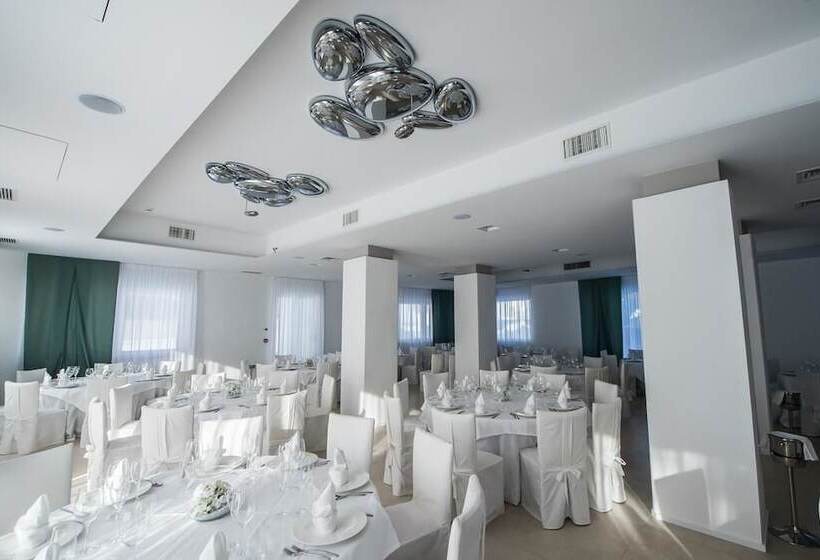 هتل Malucri Resort