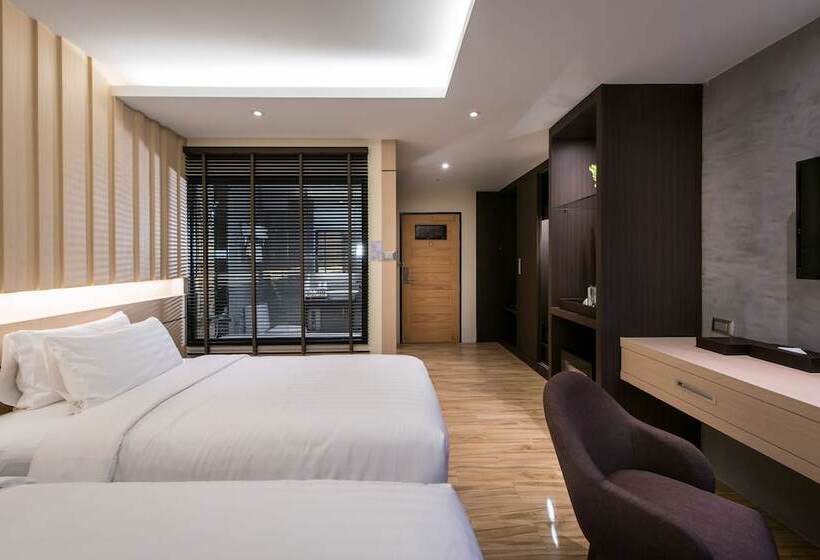 호텔 Nadee 10 Resort &