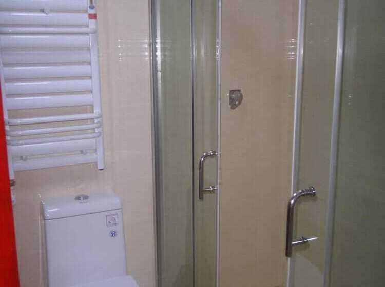 فندق Overseas Tibetan