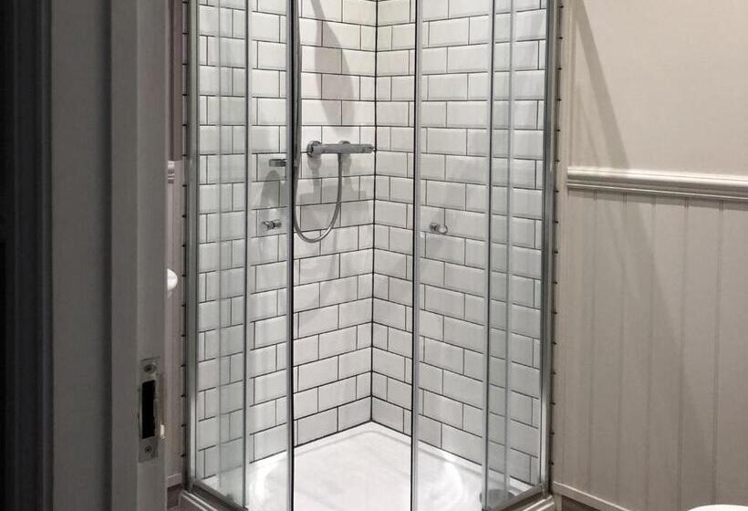 فندق The Cornubia Inn