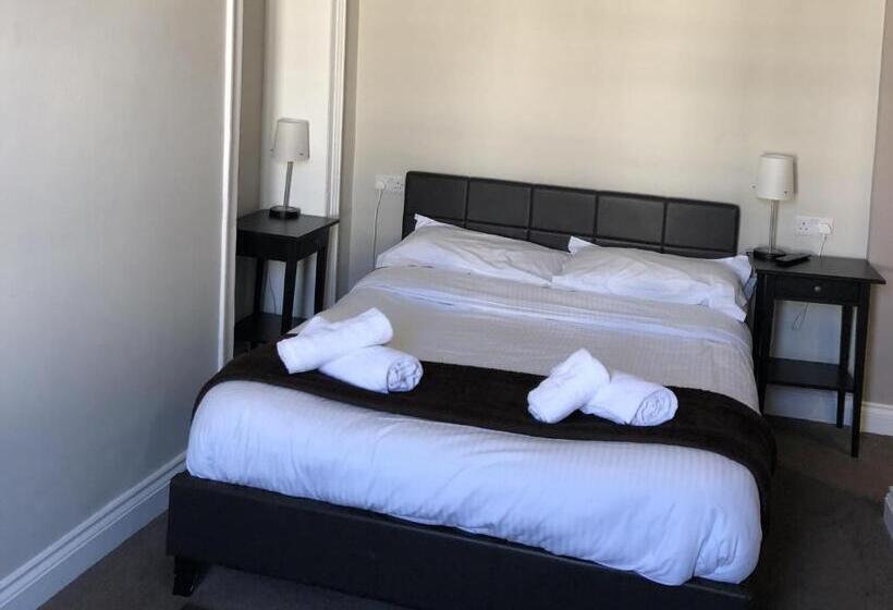 فندق The Cornubia Inn