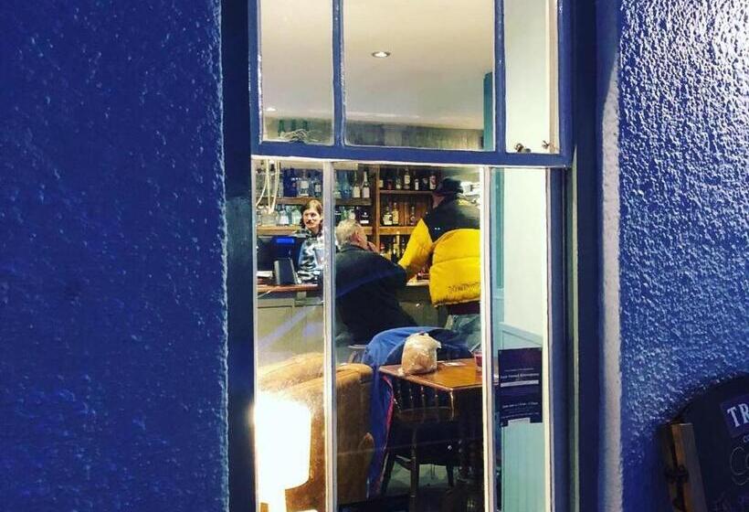 فندق The Cornubia Inn