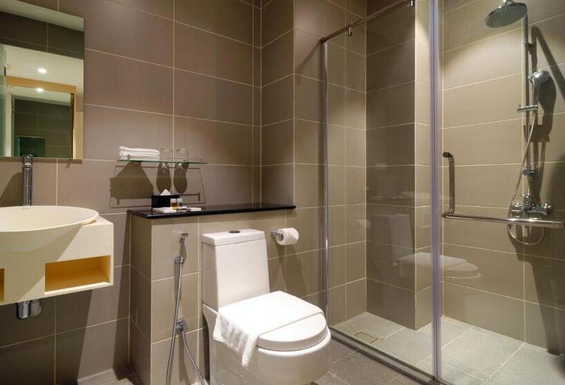 The Klagan Riverson Hotel & Residence