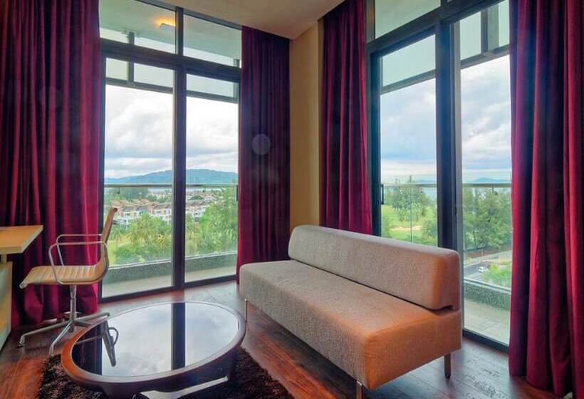 The Klagan Riverson Hotel & Residence