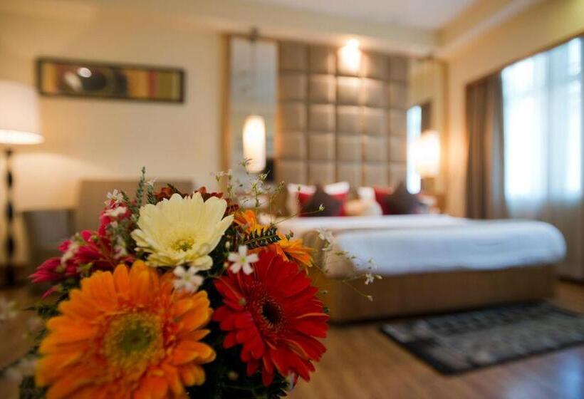 The Manor Bareilly By Leisure Hotels