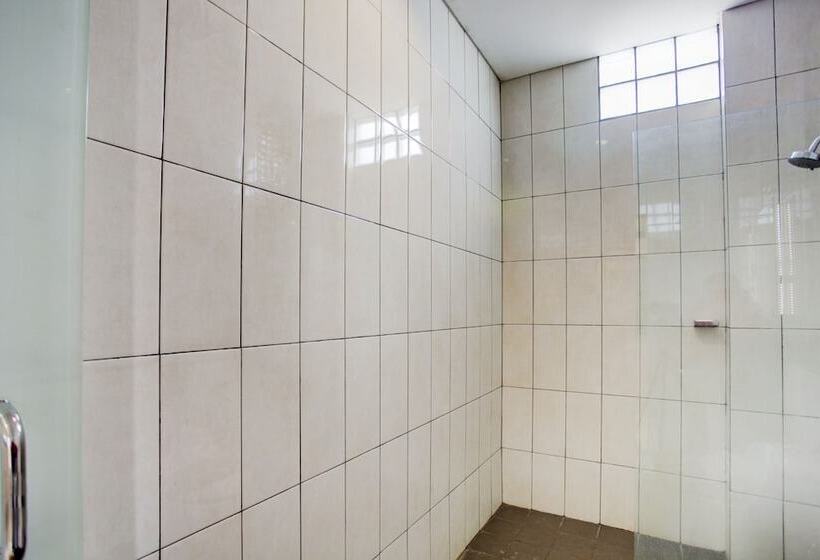 Collection O Hotel Igloo