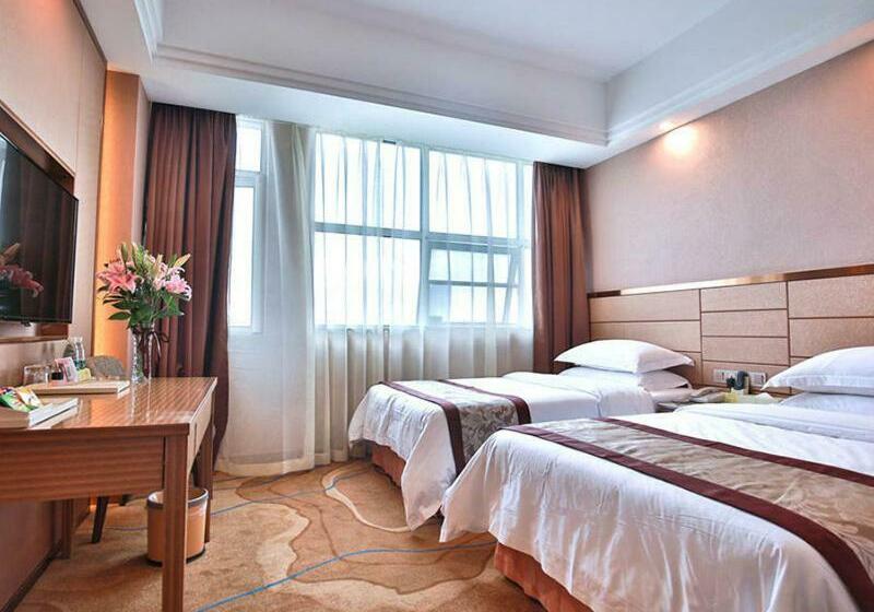 Vienna International Hotel Huhan Jiedaokou