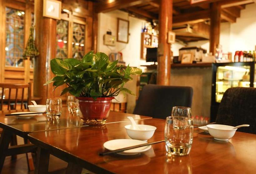 호텔 Waiting For Art