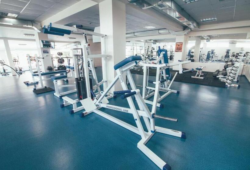 هتل Zinedine Sport