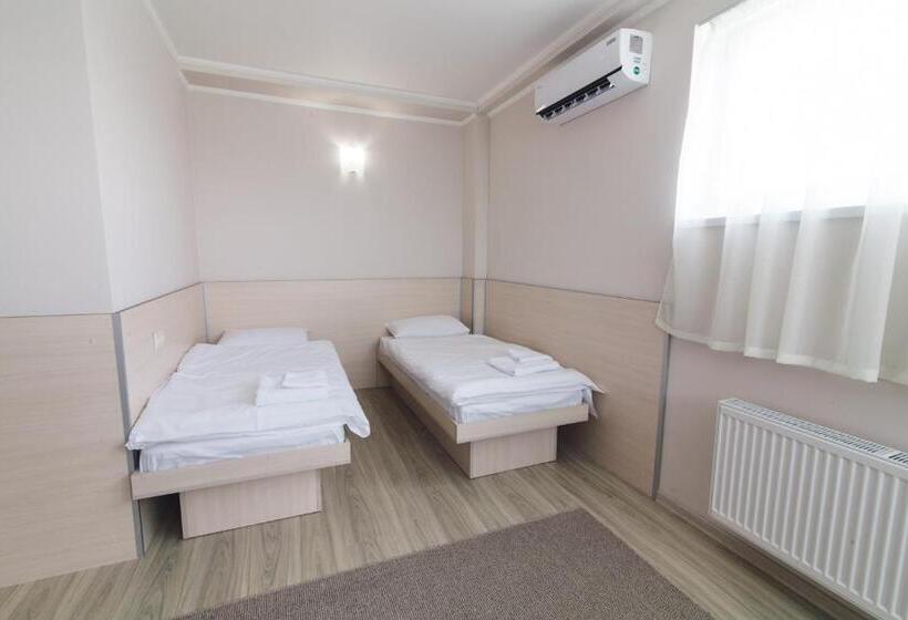 هتل Zinedine Sport