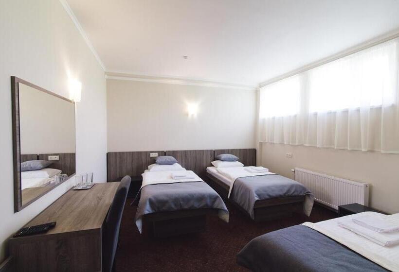 هتل Zinedine Sport