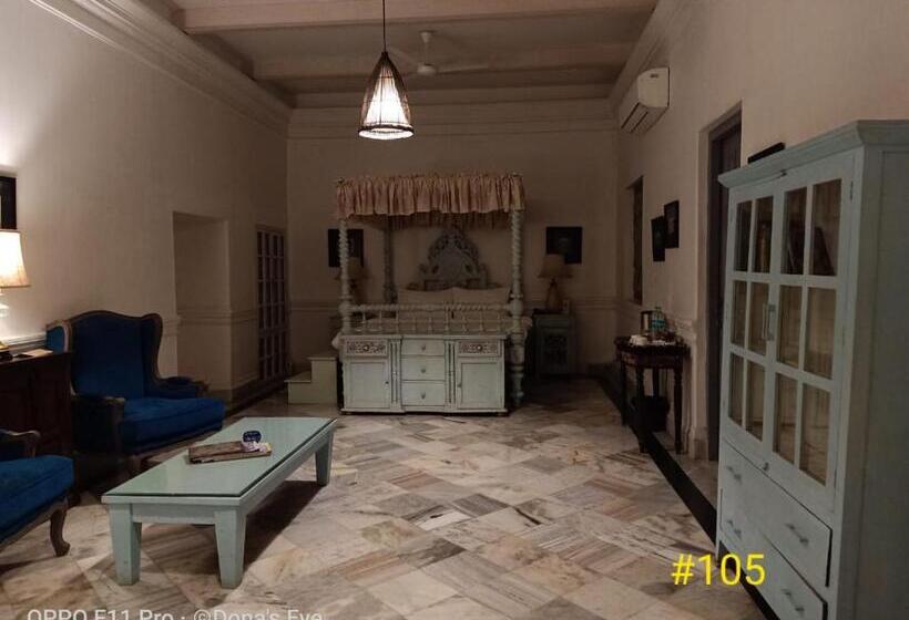 استراحتگاه The Rajbari Bawali