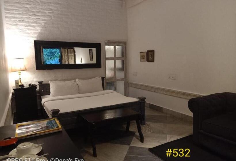 استراحتگاه The Rajbari Bawali