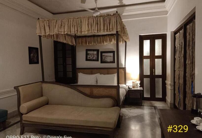 استراحتگاه The Rajbari Bawali