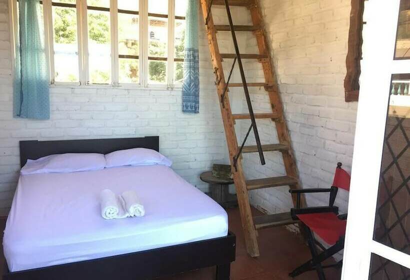 Casa Barca Taganga Hostel