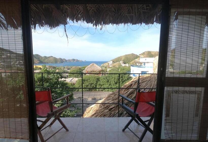 Casa Barca Taganga Hostel