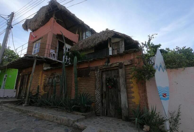 Casa Barca Taganga Hostel