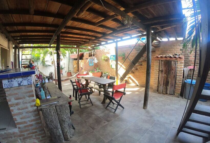 Casa Barca Taganga Hostel