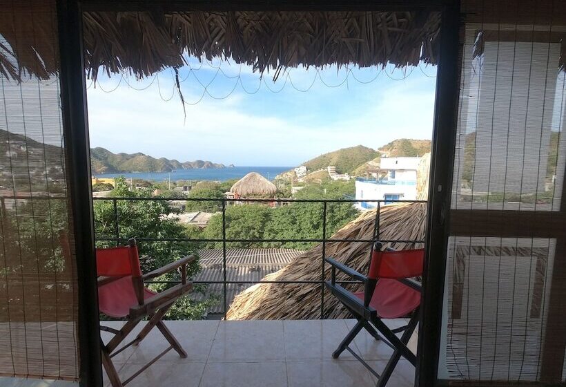 Casa Barca Taganga Hostel