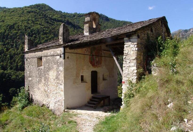 Schronisko Rifugio Escursionistico La Ruà
