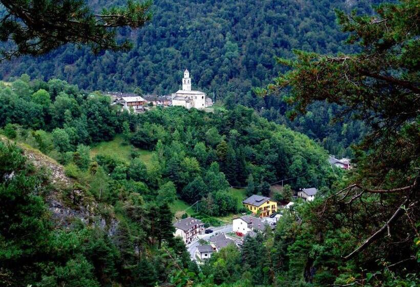 ユースホステル Rifugio Escursionistico La Ruà