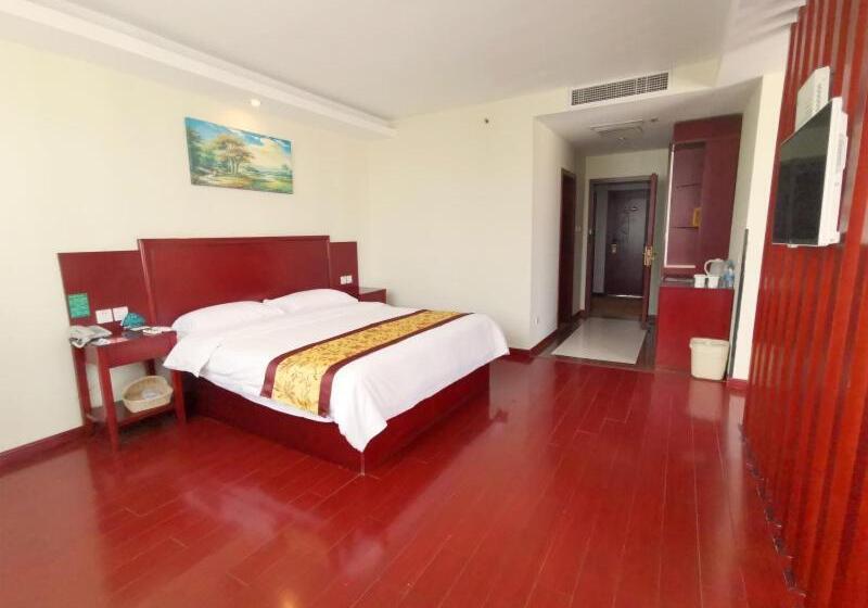 Отель Greentree Inn Jiangsu Suzhou Taicang Liuhe Passenger Station Express