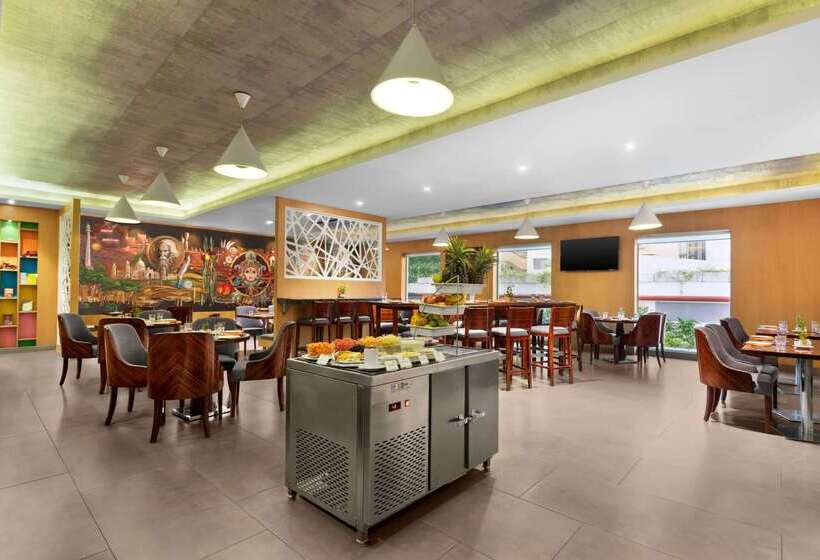 هتل Howard Johnson By Wyndham Kolkata Airport