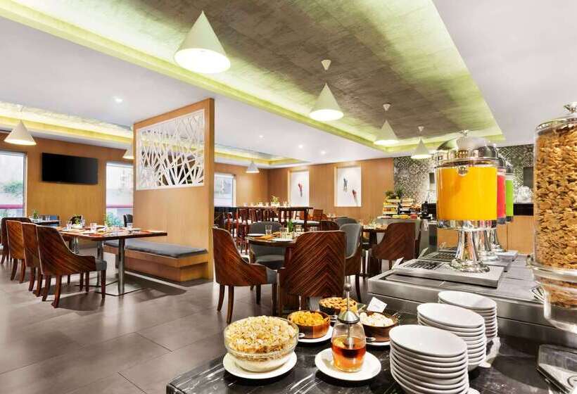 هتل Howard Johnson By Wyndham Kolkata Airport