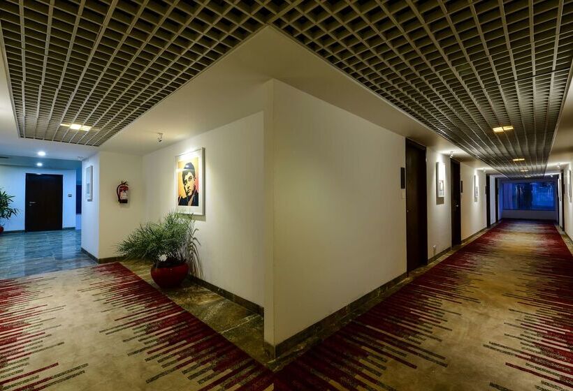 هتل Howard Johnson By Wyndham Kolkata Airport