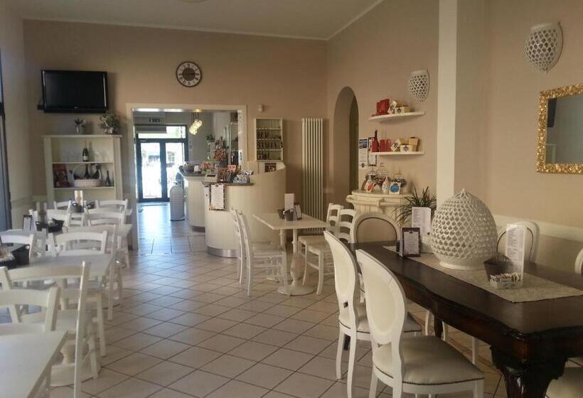 فندق Risorgimento   Albergo   Bar