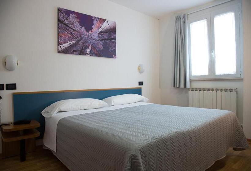 فندق Risorgimento   Albergo   Bar