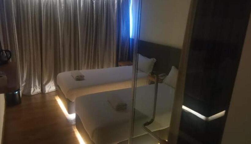 فندق Vevo Puchong Malaysia