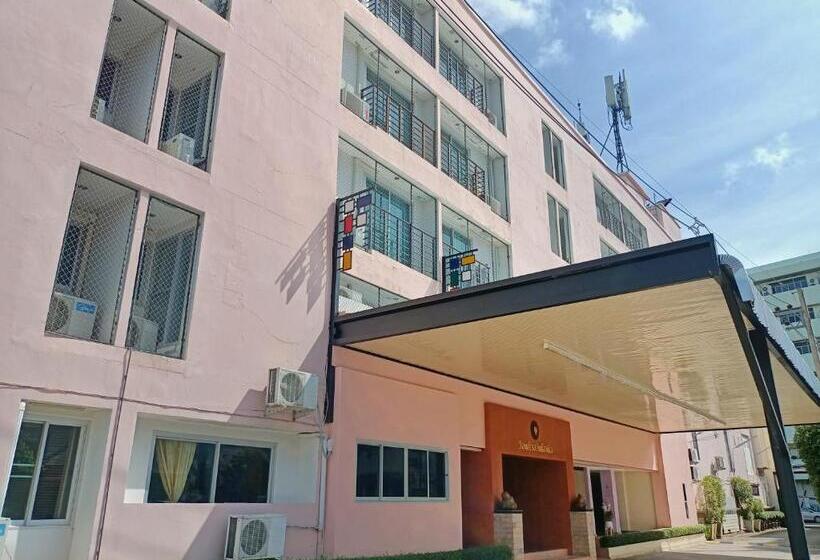 בית מלון כפרי Wangkaew